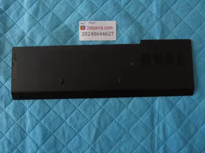 Dell 15-3000 alt kasa kapaği p40f (tirnaklari kirik)