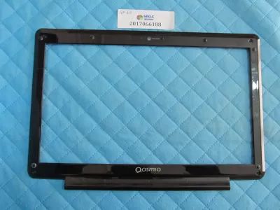 Toshiba qosmio f60 ekran ön çerçeve lcd bezel orjinal ürün