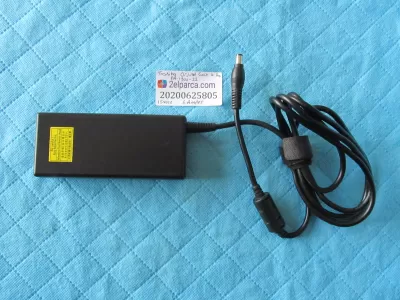 Toshiba orjinal adaptör pa-1900-22 15volt 6amper geniş içi boş uç