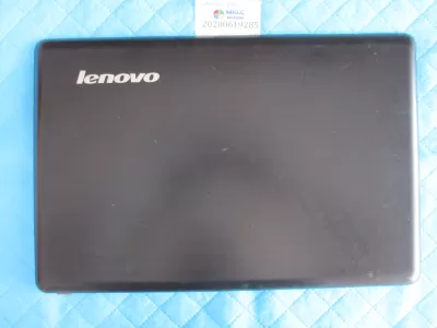 Lenovo y550 ekran arka kapak lcd back cover (1 tane menteşe kapaği mevcut değil) orjinal ürün
