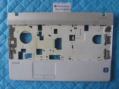 Sony pcg - 61611m üst kasa klavye kasasi (menfez hasarli) orjinal ürün