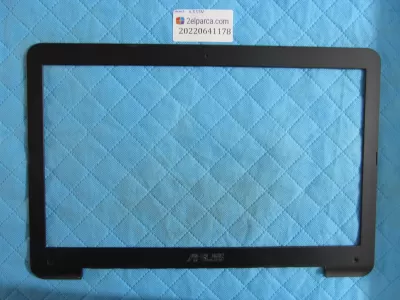 Asus k555u ön çerçeve lcd bezel (sağ alt vida tarafi ufak kirik mevcut kullanima engel değil) orjinal ürün