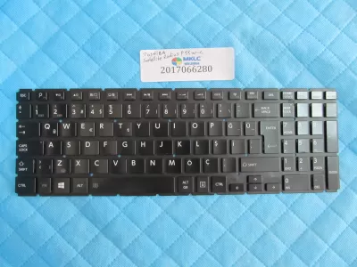 Toshiba p55 klavye işikli tr q orjinal ürün