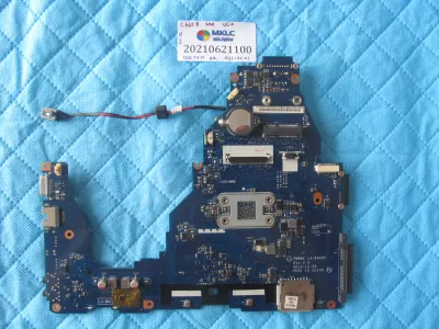 Toshiba c660d anakart la-6849p anakart amd cpu vga sifir