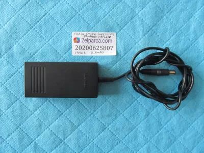 Toshiba orjinal adaptör pa2440u 15volt 2amper geniş içi boş
