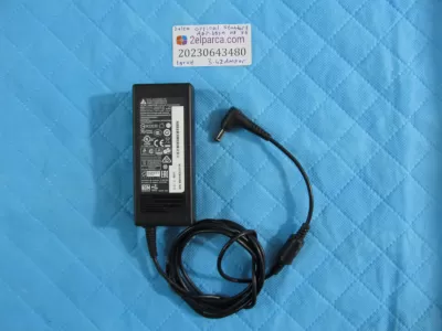 Delta adaptör 19 v 3.42 a standart uç orjinal ürün