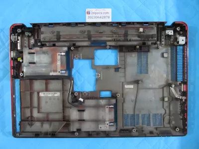 Toshiba qosmio x870 alt kasa (sol köşe onarimli) orijinal ürün