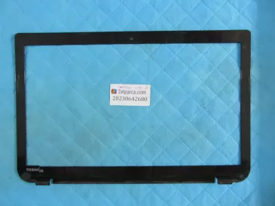 Toshiba l50-a ekran ön çerçevesi (sol köşeden kirik) orjinal ürün
